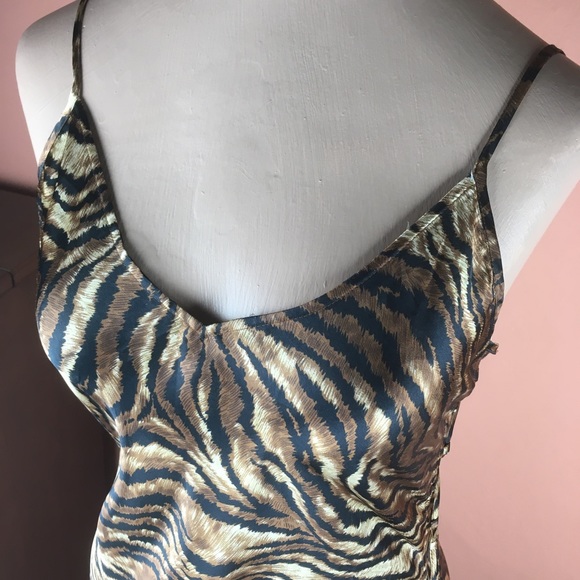 Victorias Secret Tiger Print Slip / Nightgown With Lace-Up Sides - Medium - Picture 3 of 12